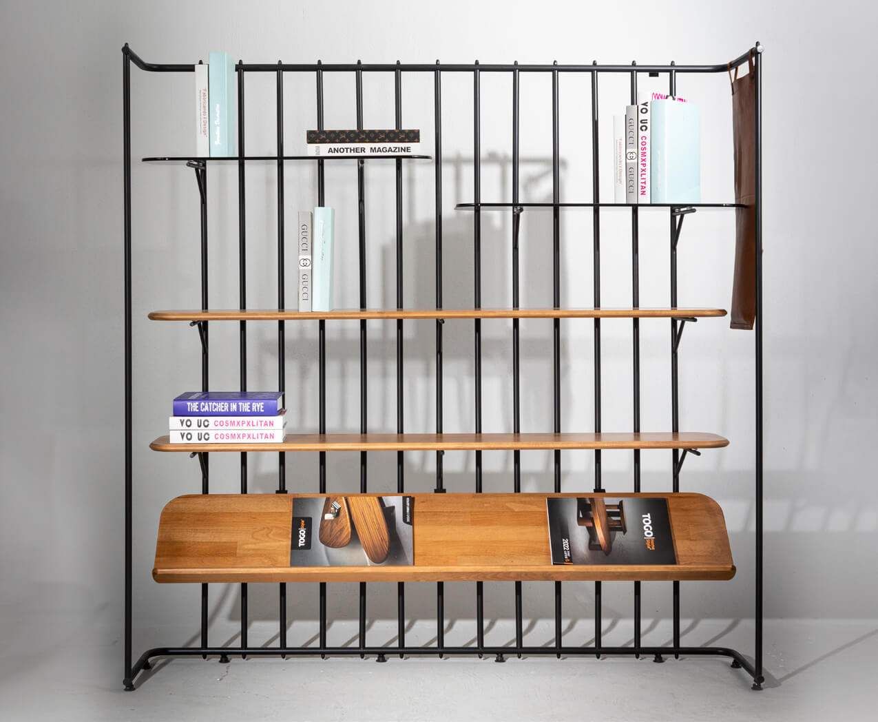 PARS BOOKCASE